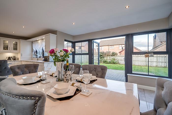 9 Edengrove Park East 9 Edengrove Park East