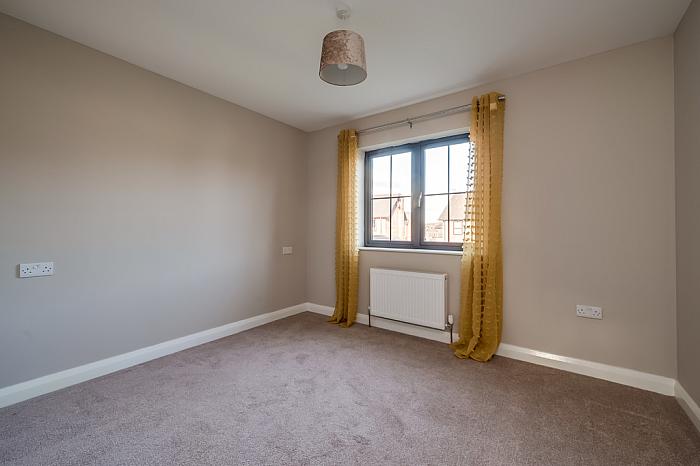 9 Edengrove Park East 9 Edengrove Park East