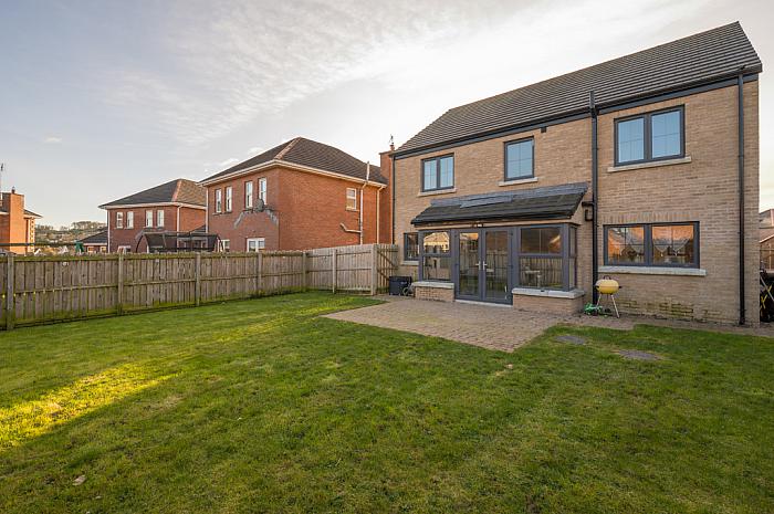 9 Edengrove Park East 9 Edengrove Park East