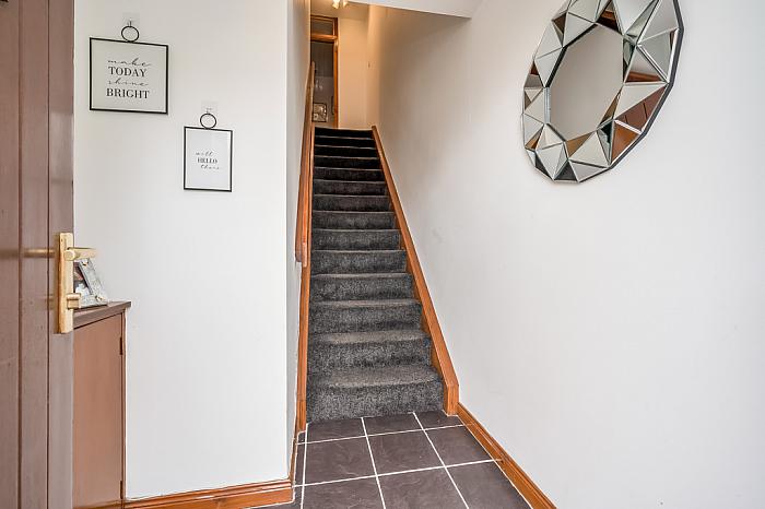 40 Meadowhill Grange