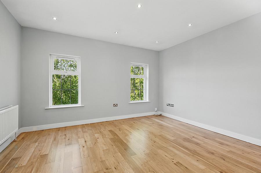 18 Edenmore Court