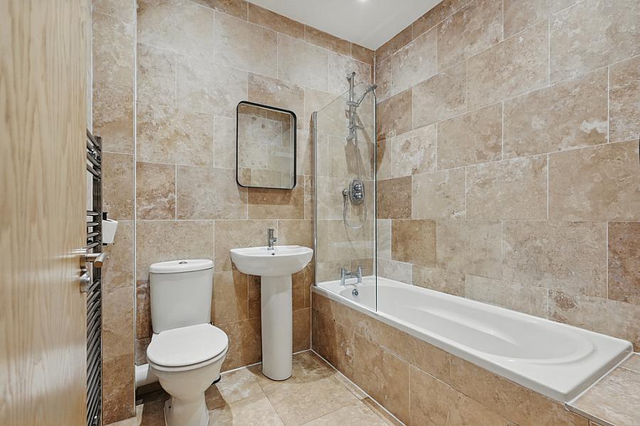 18 Edenmore Court