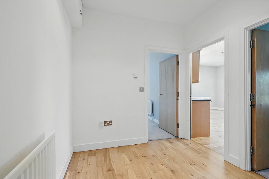 18 Edenmore Court