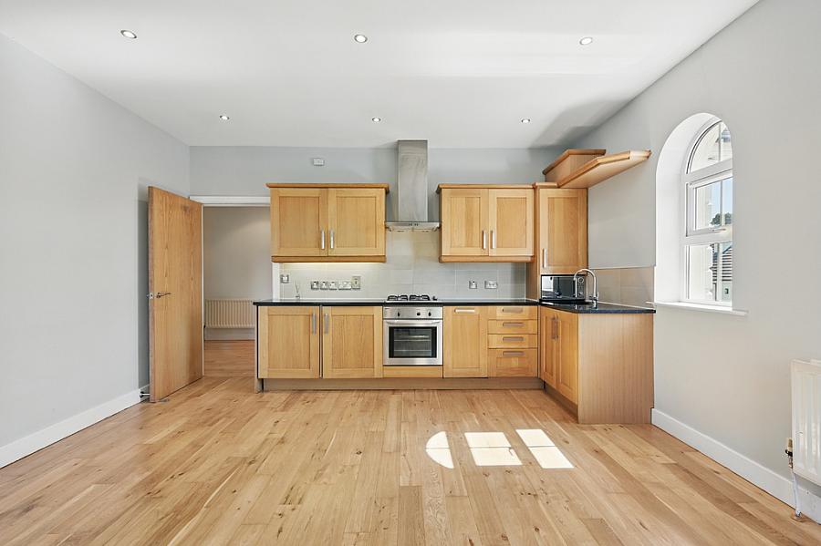 18 Edenmore Court