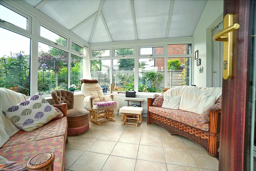 12 Old Manse Road