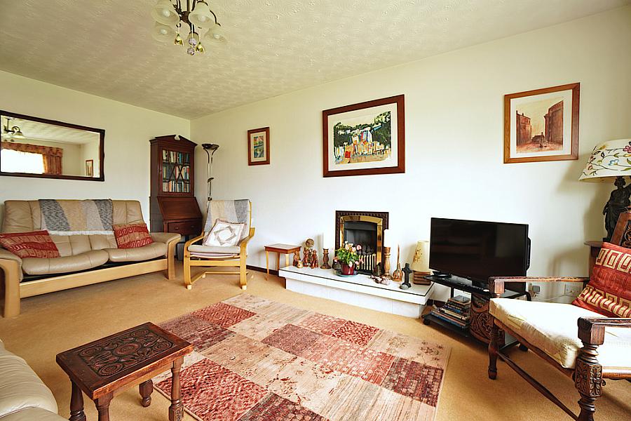 12 Old Manse Road