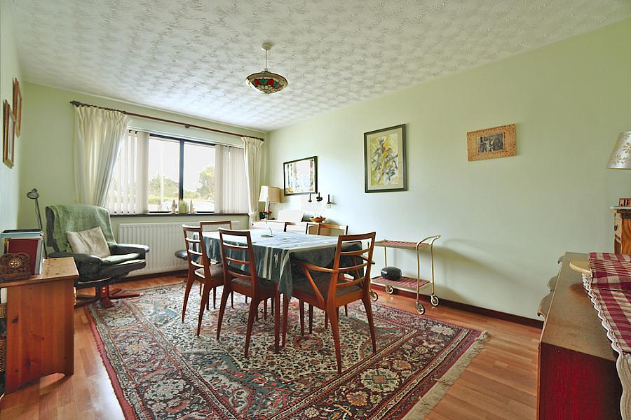 12 Old Manse Road