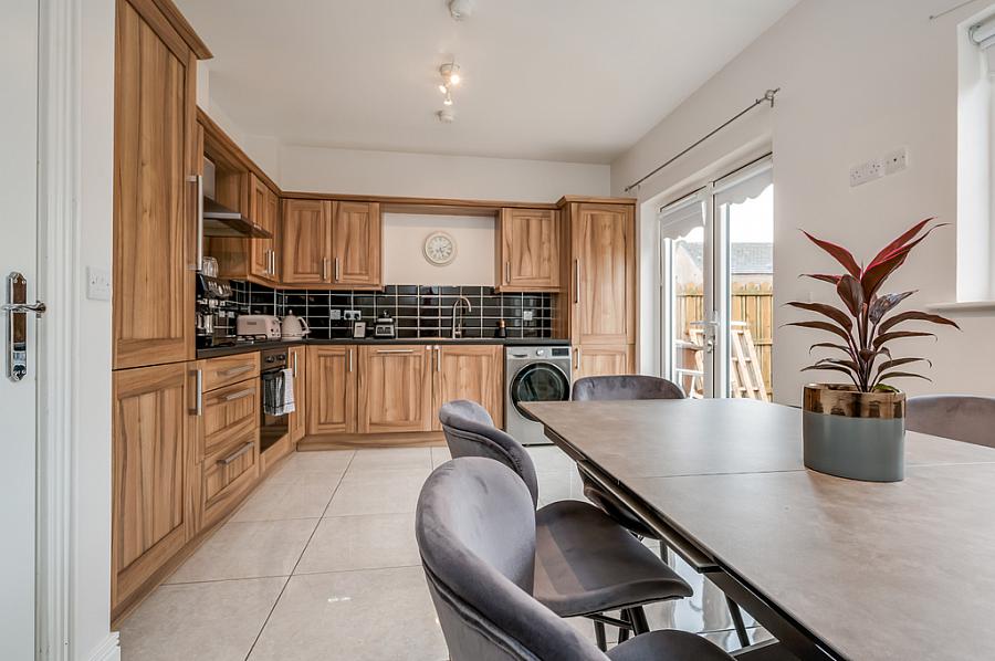 15 Blackrock Commons