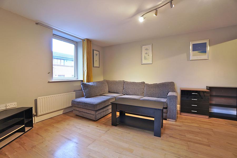 Apartment E3.3, Whitehall Square 181 Sandy Row