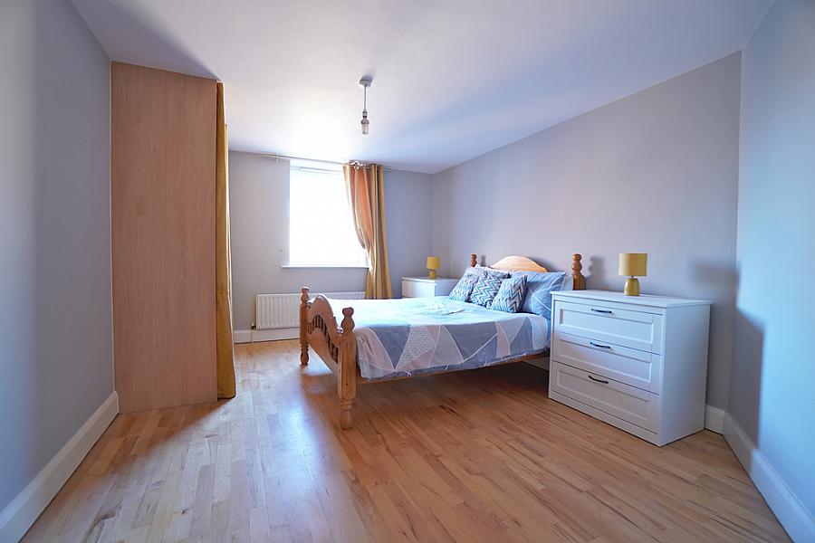 Apartment E3.3, Whitehall Square 181 Sandy Row