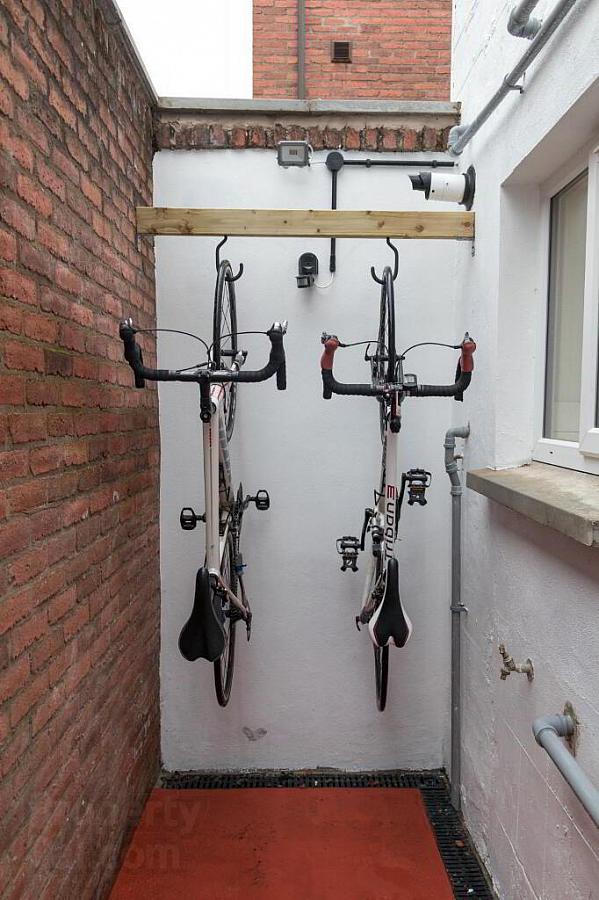 Rm 1, 42 Grace Avenue Rm 1, 42 Grace Avenue