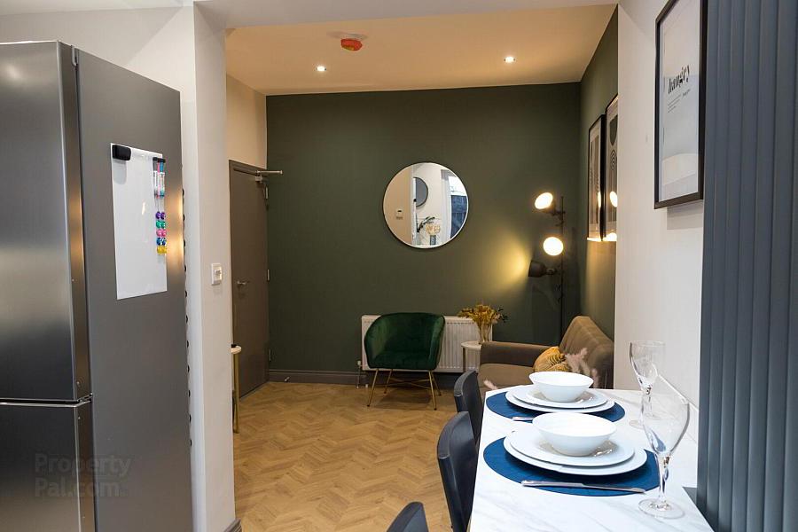 Rm 1, 42 Grace Avenue Rm 1, 42 Grace Avenue