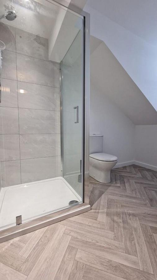 Rm 5, 265 Woodstock Road