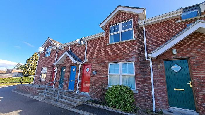 4 Old Railway View, dromore, BT25 1NU