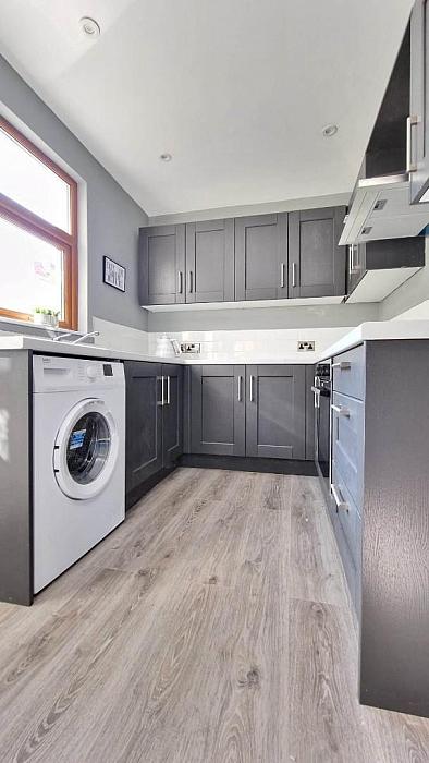 RM 3, 33 Clifton Drive