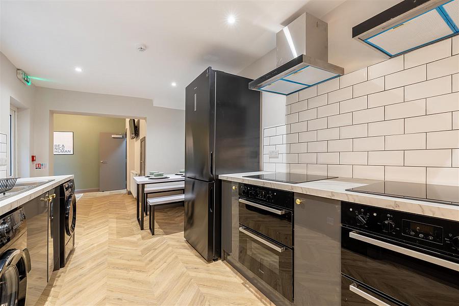 Rm 1 & 4, 300 Beersbridge Road