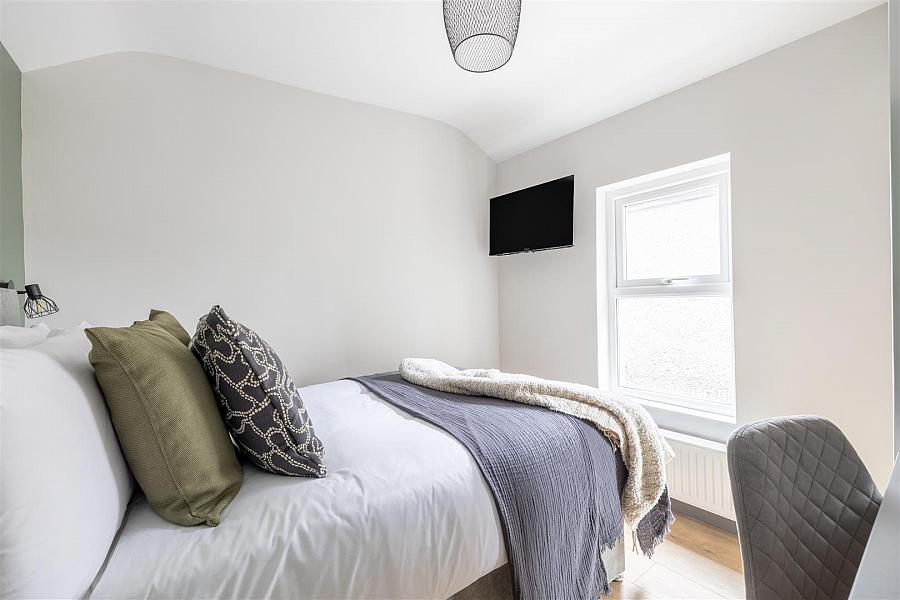 Rm 1 & 4, 300 Beersbridge Road