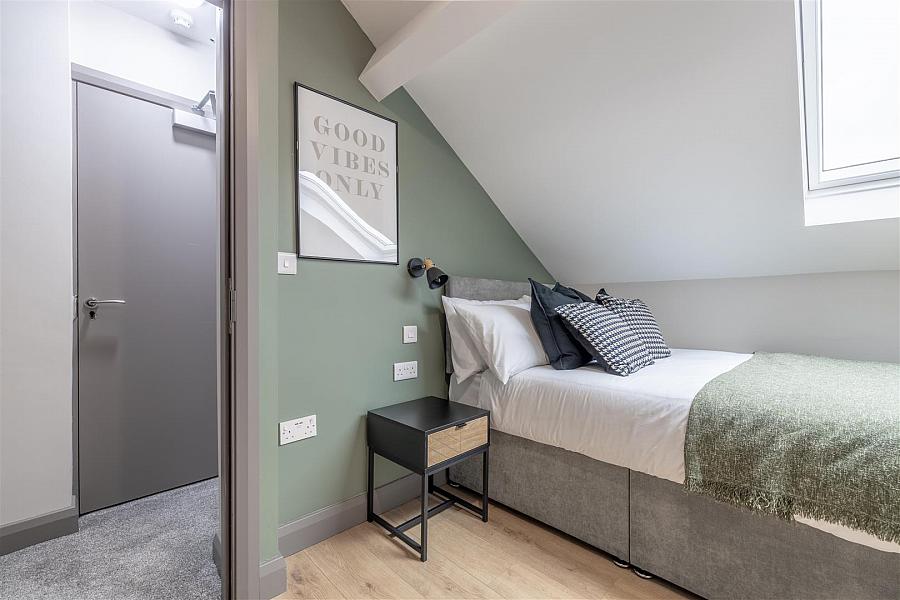 Rm 1 & 4, 300 Beersbridge Road