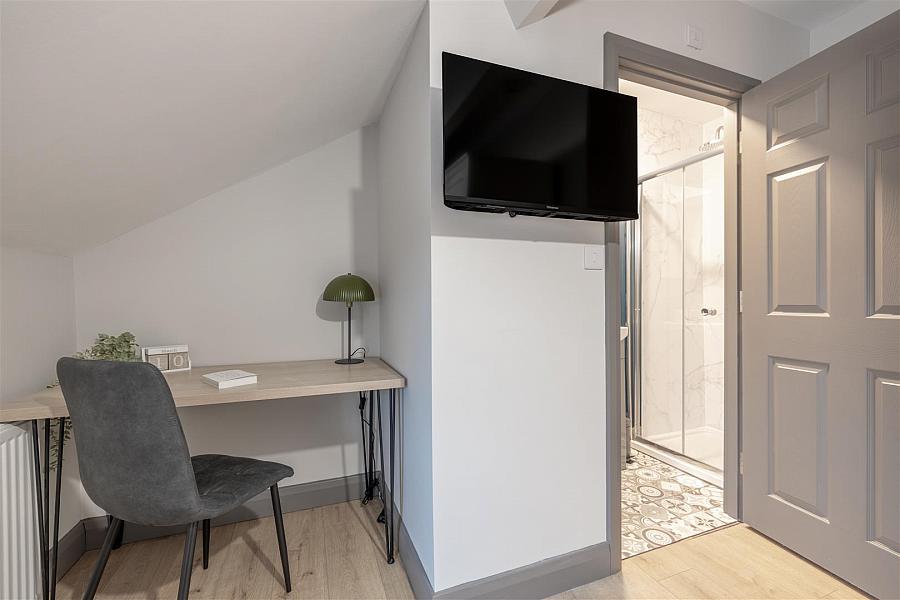 Rm 1 & 4, 300 Beersbridge Road