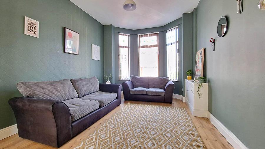 Rm 1, 33 Clifton Drive