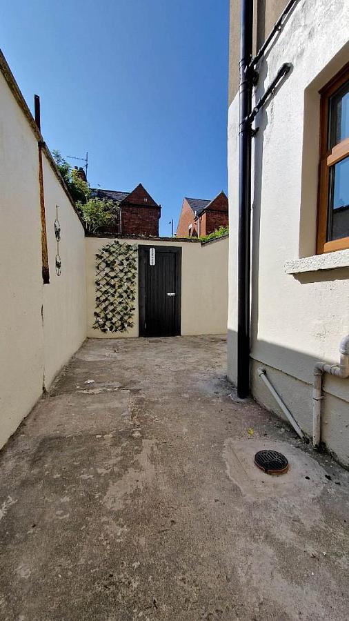 Rm 1, 33 Clifton Drive