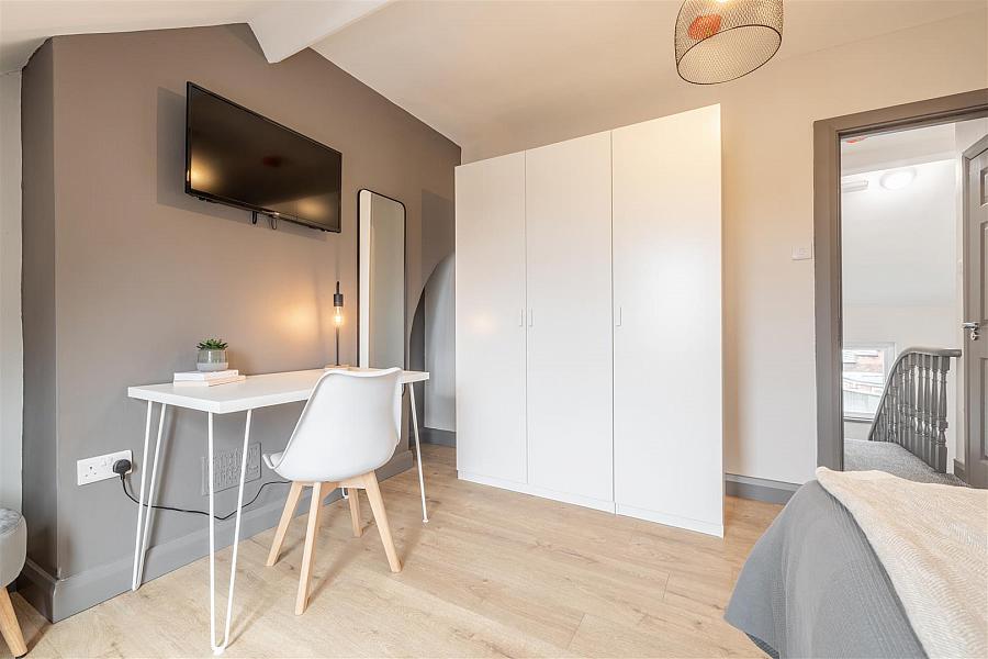 Rm 3, 57 Ballygomartin Road