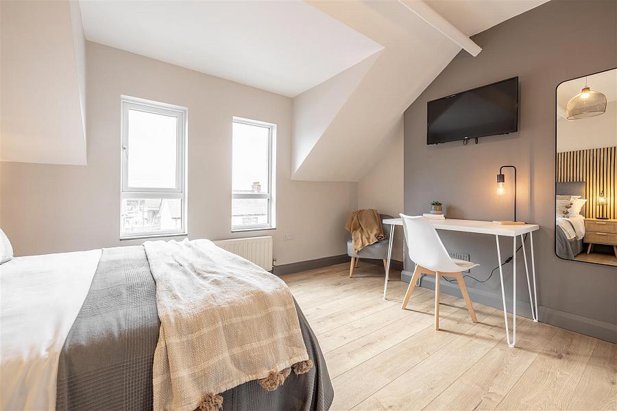 Rm 3, 57 Ballygomartin Road