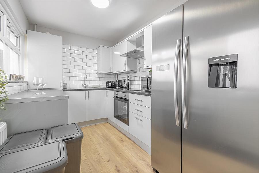 Rm 3, 57 Ballygomartin Road