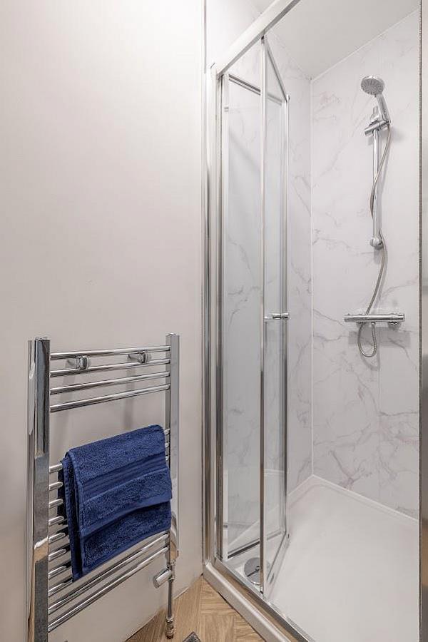 Rooms 4 & 5 57 Ballygomartin Road