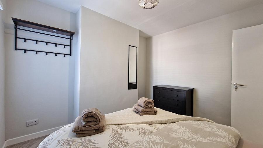 Rooms 1, 2 8 Pims Avenue Rooms 1, 2 8 Pims Avenue