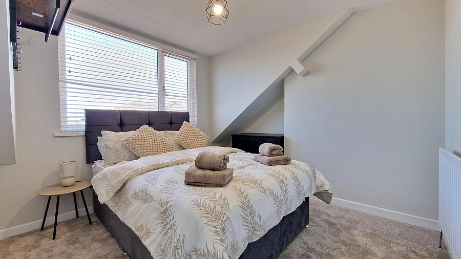 Rooms 1, 2 8 Pims Avenue Rooms 1, 2 8 Pims Avenue