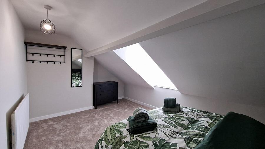 Rooms 1, 2 8 Pims Avenue Rooms 1, 2 8 Pims Avenue