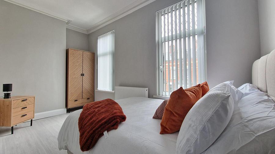 Room 4, 4 Lothair Avenue Room 4, 4 Lothair Avenue