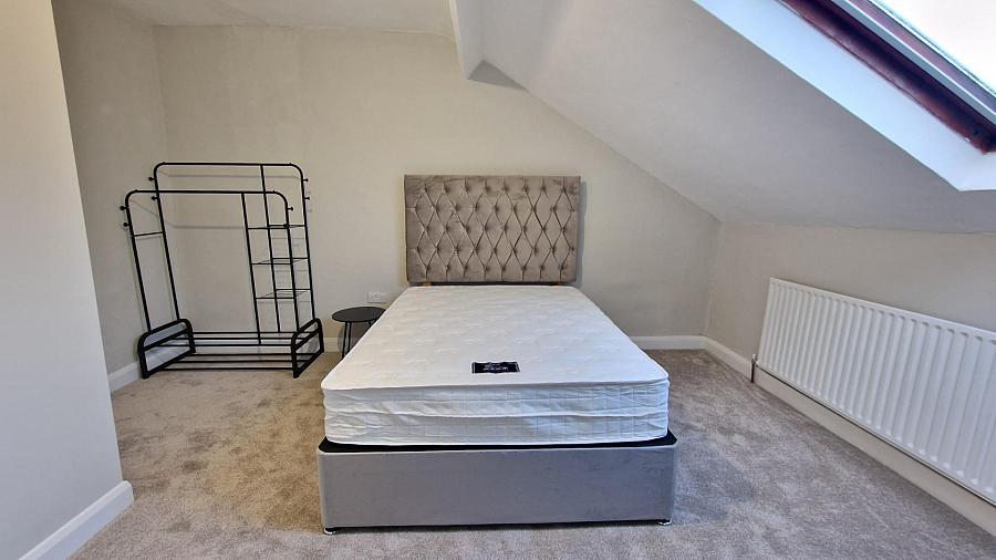 Rooms 1 & 5 7 Newington Avenue