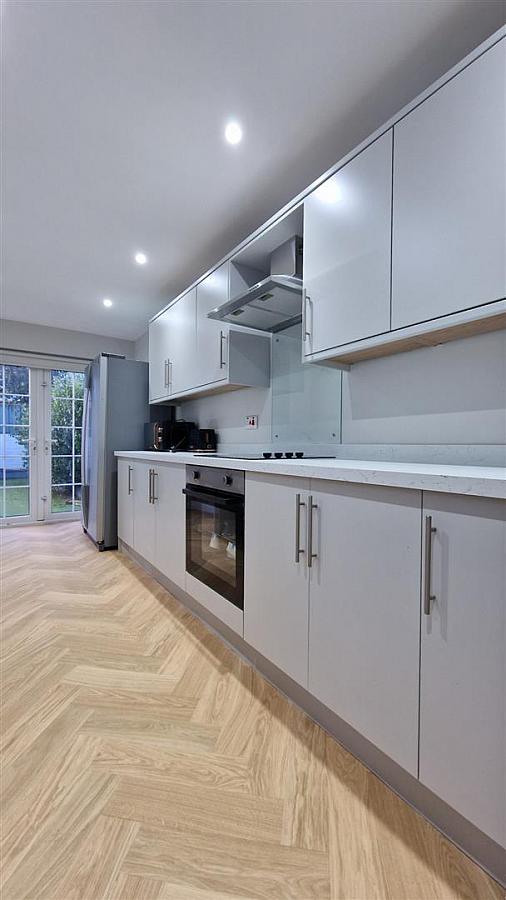 Rooms 1 & 5 7 Newington Avenue