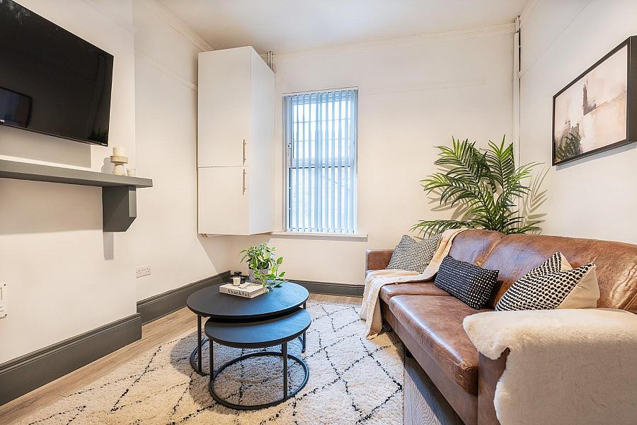 Rooms 1, 4 & 5 Willowbank Gardens