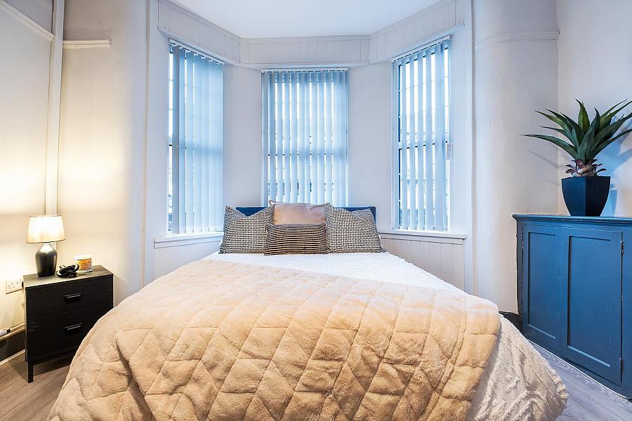 Rooms 1, 4 & 5 Willowbank Gardens Rooms 1, 4 & 5 Willowbank Gardens