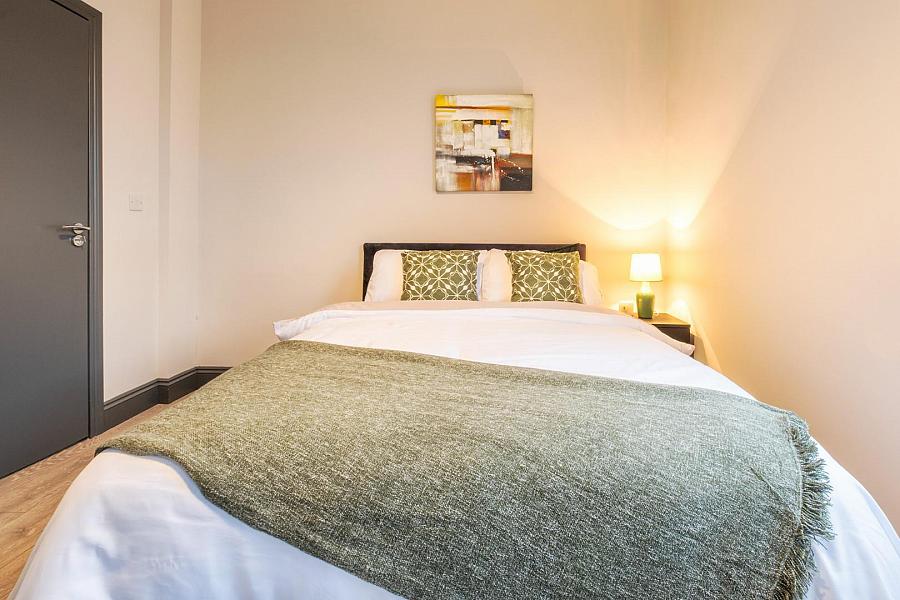Rooms 1, 4 & 5 Willowbank Gardens