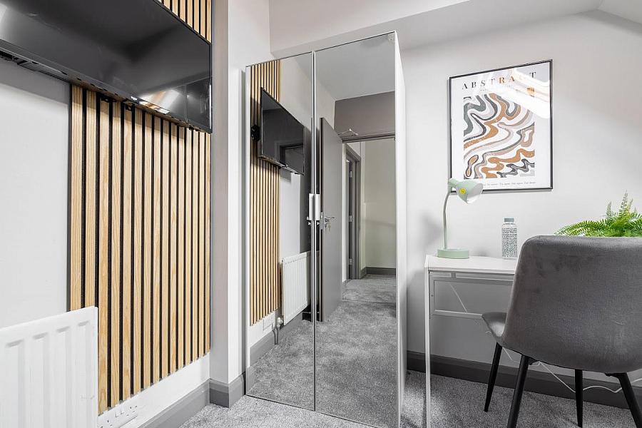 Rm 5, 65 Ballygomartin Road