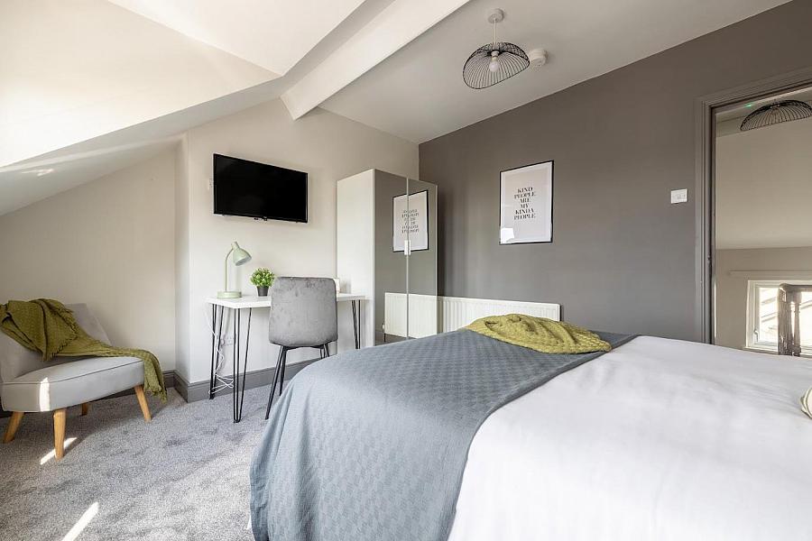 Rm 5, 65 Ballygomartin Road