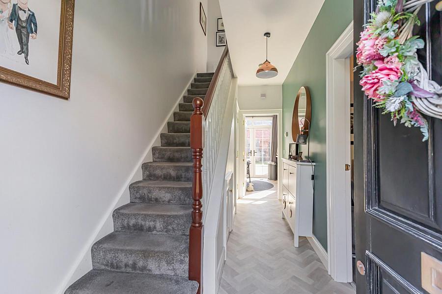 14 Breton Drive 14 Breton Drive