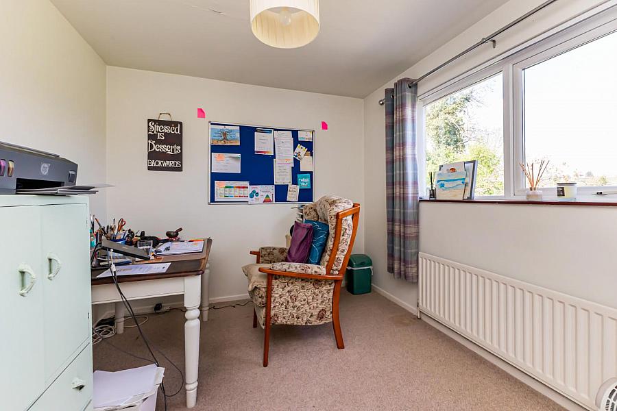 37 Ballynahinch Road