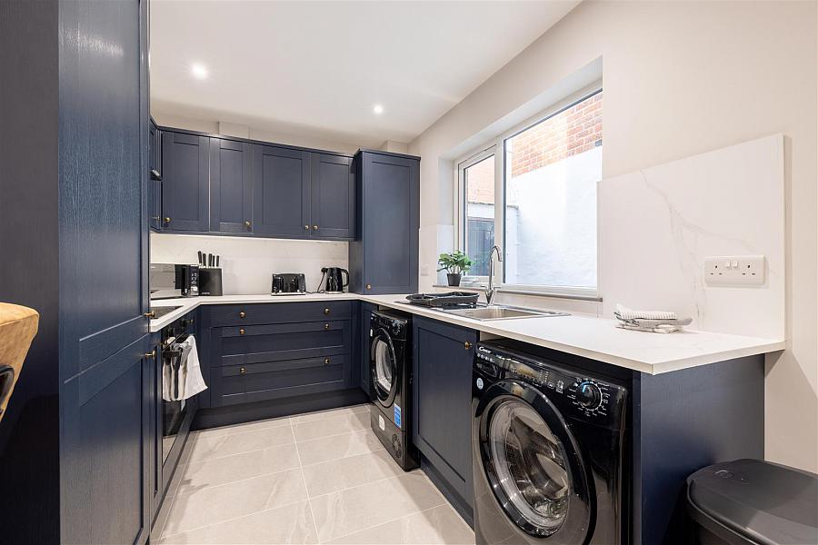 Rm 1 & 4 65 Greenore Street