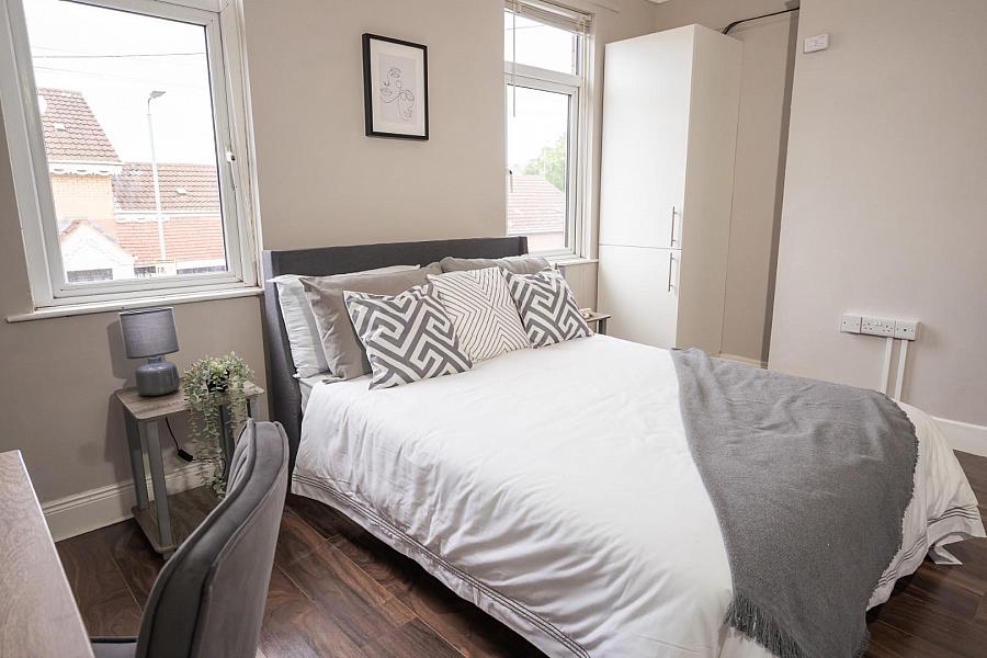 14 Beechmount Street