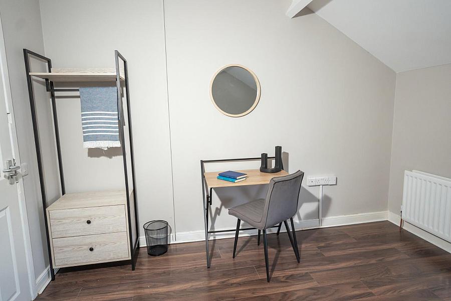 14 Beechmount Street