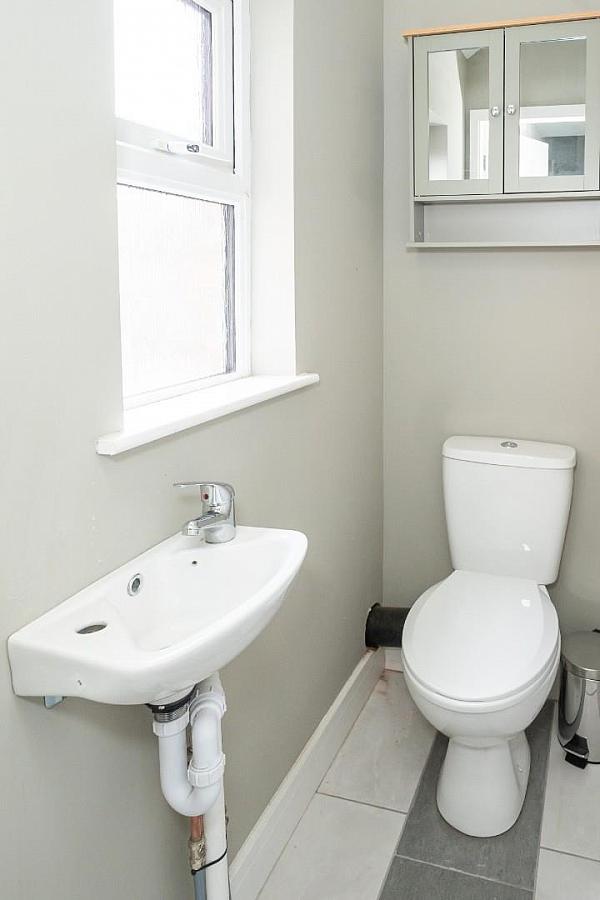 14 Beechmount Street