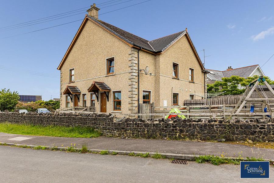 3 The Knowe Drumbroneth Road