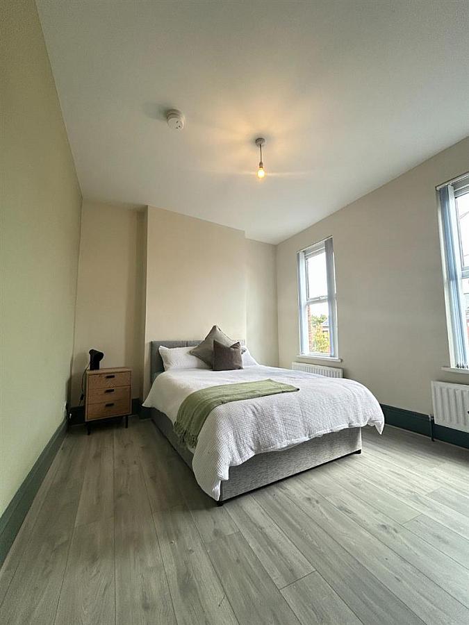 Rooms 1, 3 Ballygomartin Road Rooms 1, 3 Ballygomartin Road