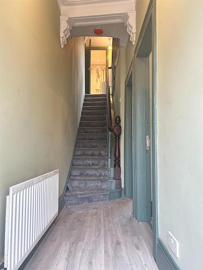 Rooms 1, 3 Ballygomartin Road Rooms 1, 3 Ballygomartin Road