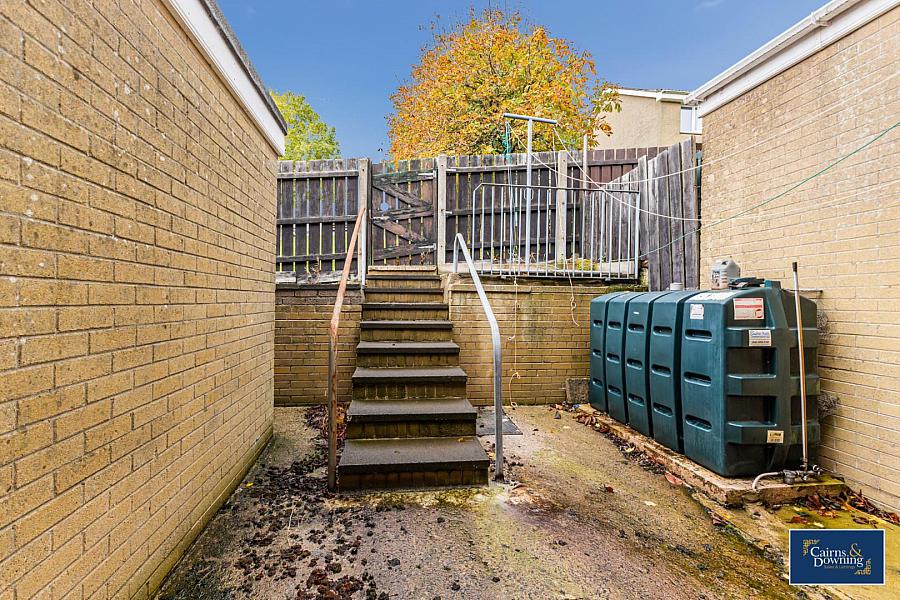10 Weirs Row